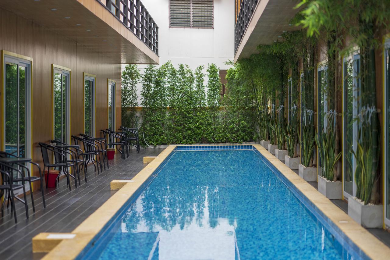 Resort V - Mrt Huai Khwang Bangkok Kültér fotó