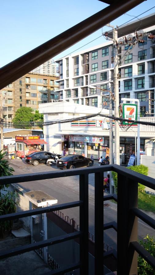 Resort V - Mrt Huai Khwang Bangkok Kültér fotó